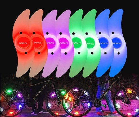 8 luce di frenata multicolore per bicicletta - Illuminazione LED acqua resistente con 3 modi di flash per ruote di bicicletta 

Specifiche tecniche: 
- 8 pezzi
- LED
- 3 modi di flash