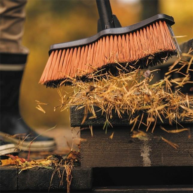 Fiskars 1025921 scopa Esterno Nero