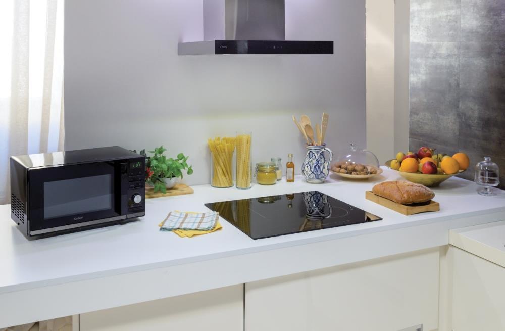 Candy Moderna CMGA23TNDB Nero Microonde con grill Superficie piana 23 L 900 W