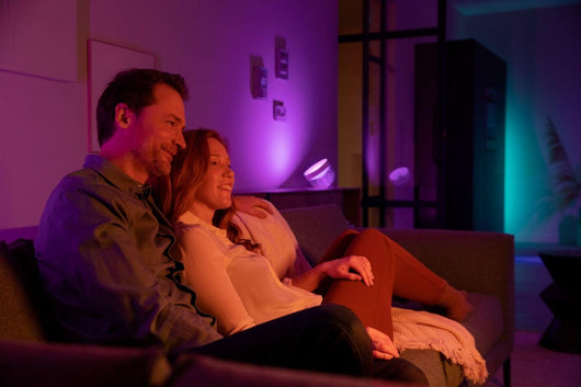 Philips Hue White and Color ambiance IRIS Lampada Smart da Tavolo Nera