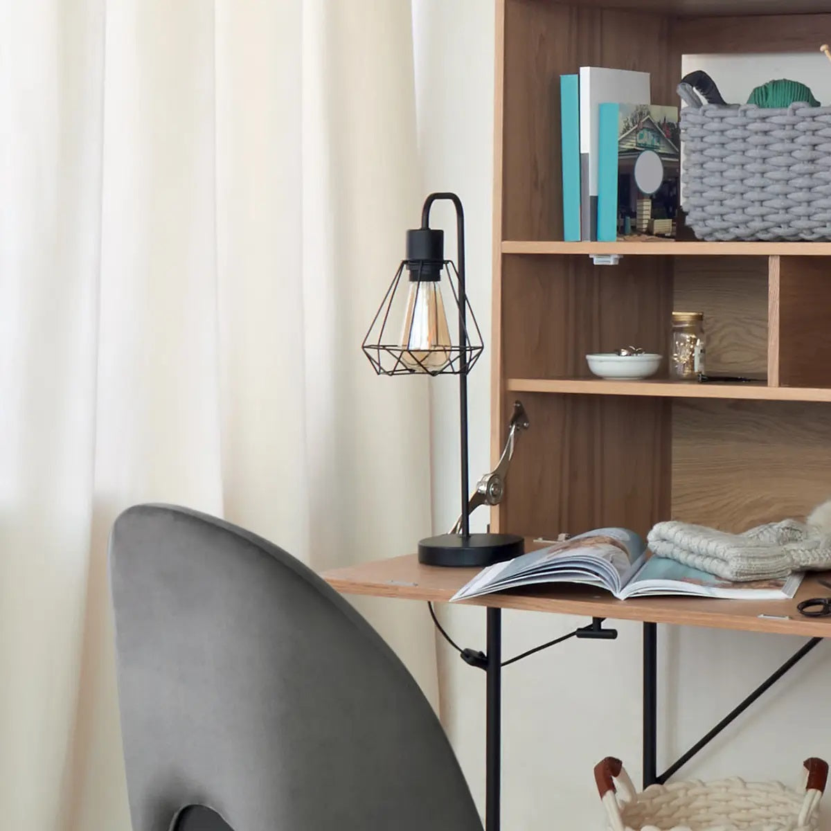 LAMPADA DA TAVOLO FLAVE D.23XH46CM IN METALLO NERO