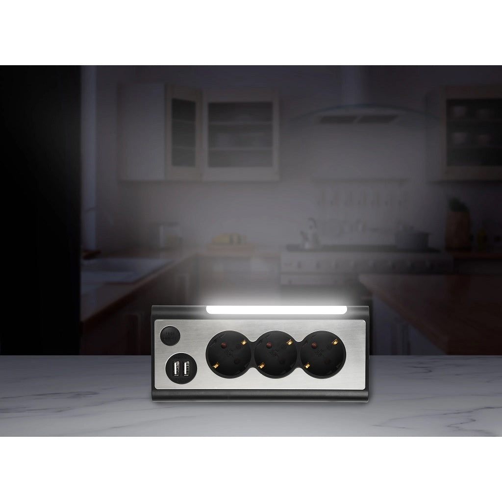 MULTIPRESA AD ANGOLO CON 3 SCHUKO 16A E 2 USB E LU