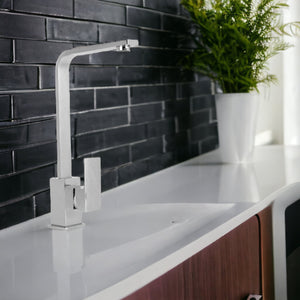 Rubinetto miscelatore bagno o cucina squadrato