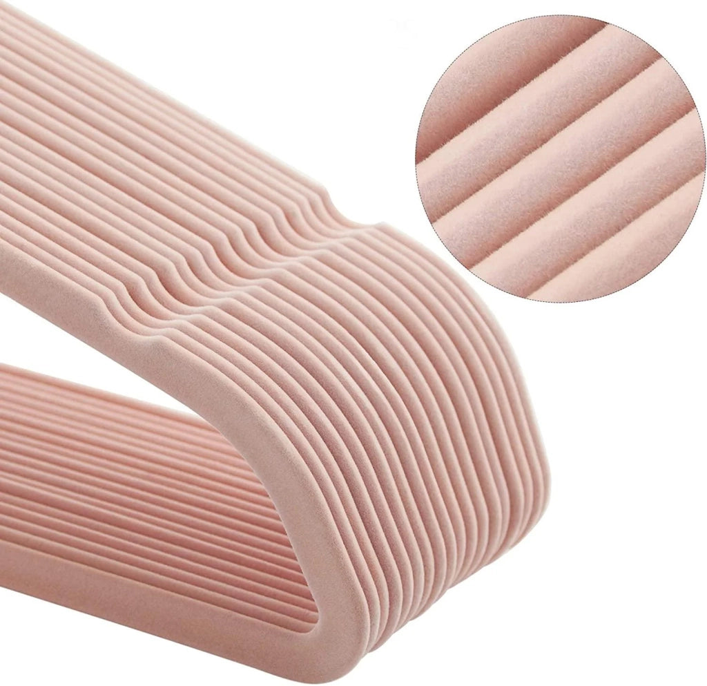 Set di 30 grucce antiscivolo in velluto con ganci girevoli color oro rosa spessore 0,6 cm lunghezza 45 cm per cappotti abiti pantaloni cravatte rosa chiaro 12_0000421