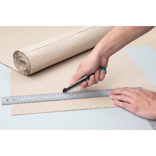 CUTTER CON 1 LAMA A SPEZZARE 18MM