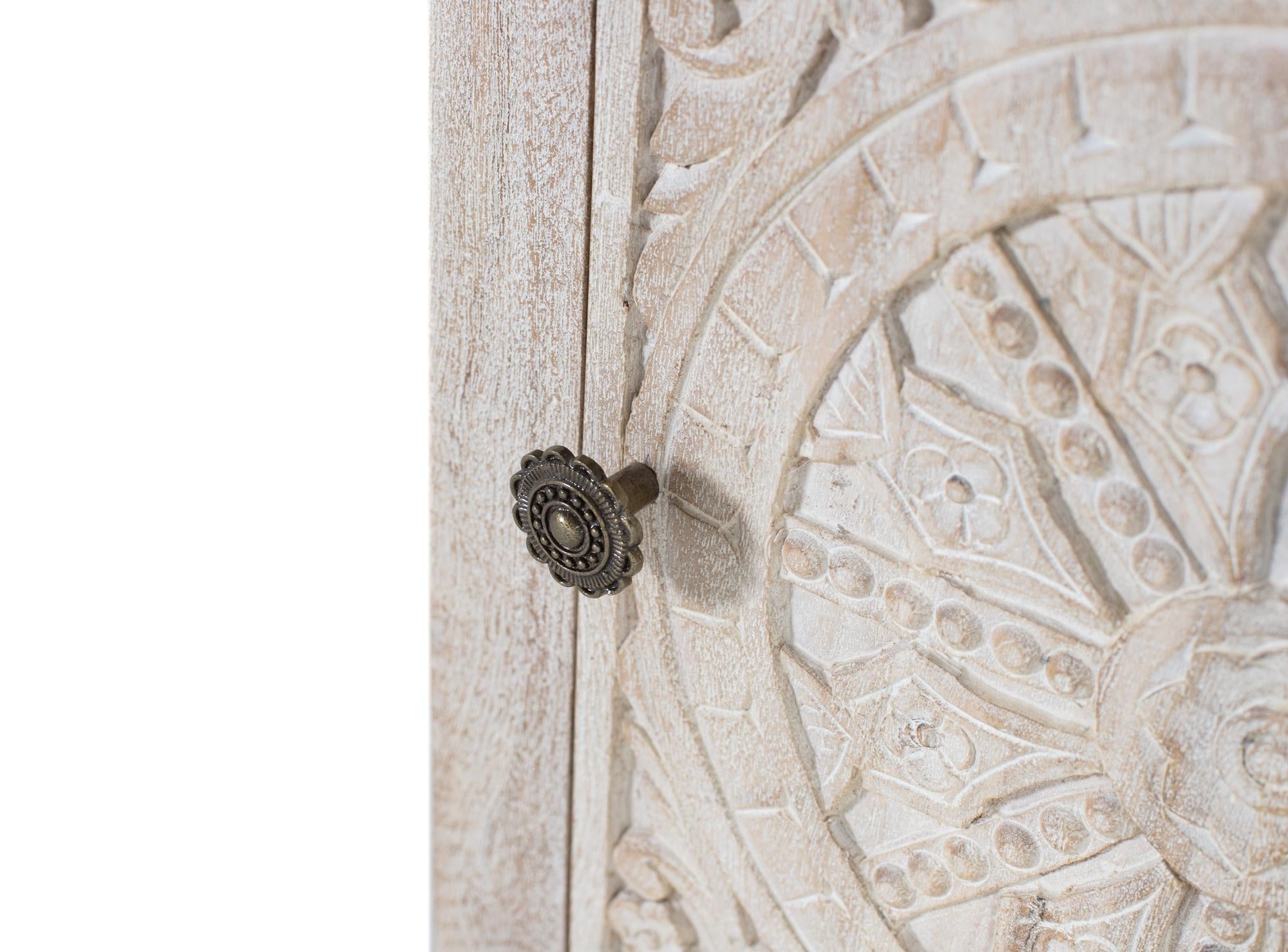 Tavolino in legno di mango con finitura sabbia