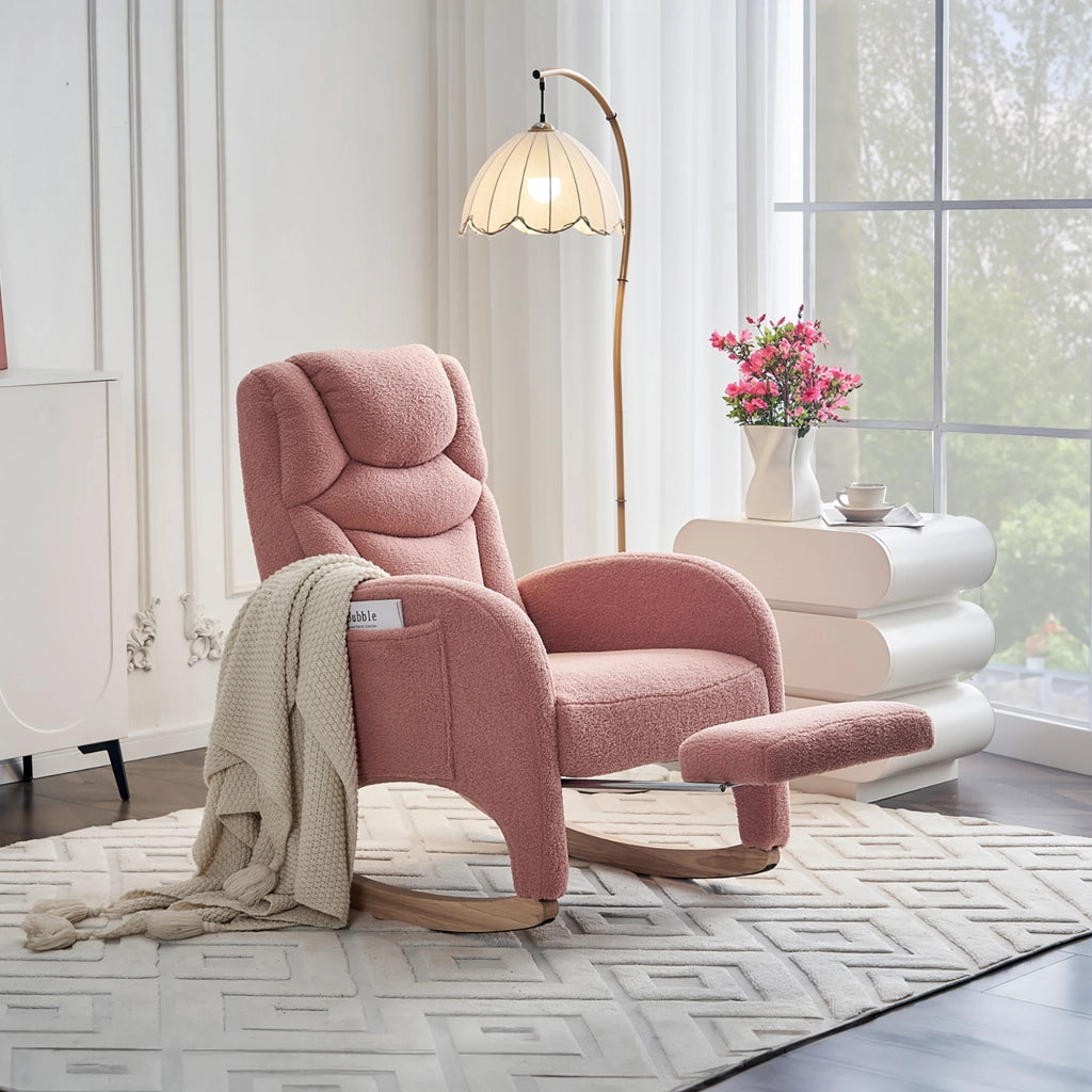 Poltrona a dondolo con poggiapiedi pieghevole e schienale imbottito in teddy rosa