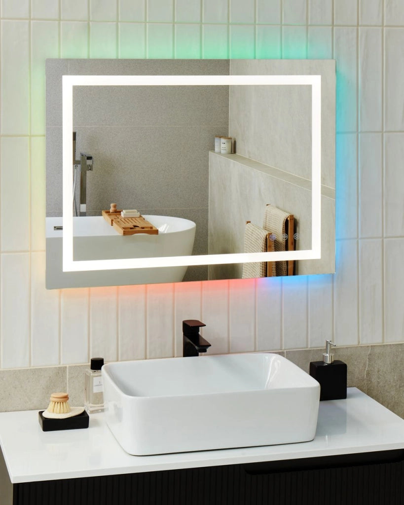 Specchio da bagno a LED rettangolare argento con luci colorate e funzione antiappannamento 80 x 60 cm stile glamour
