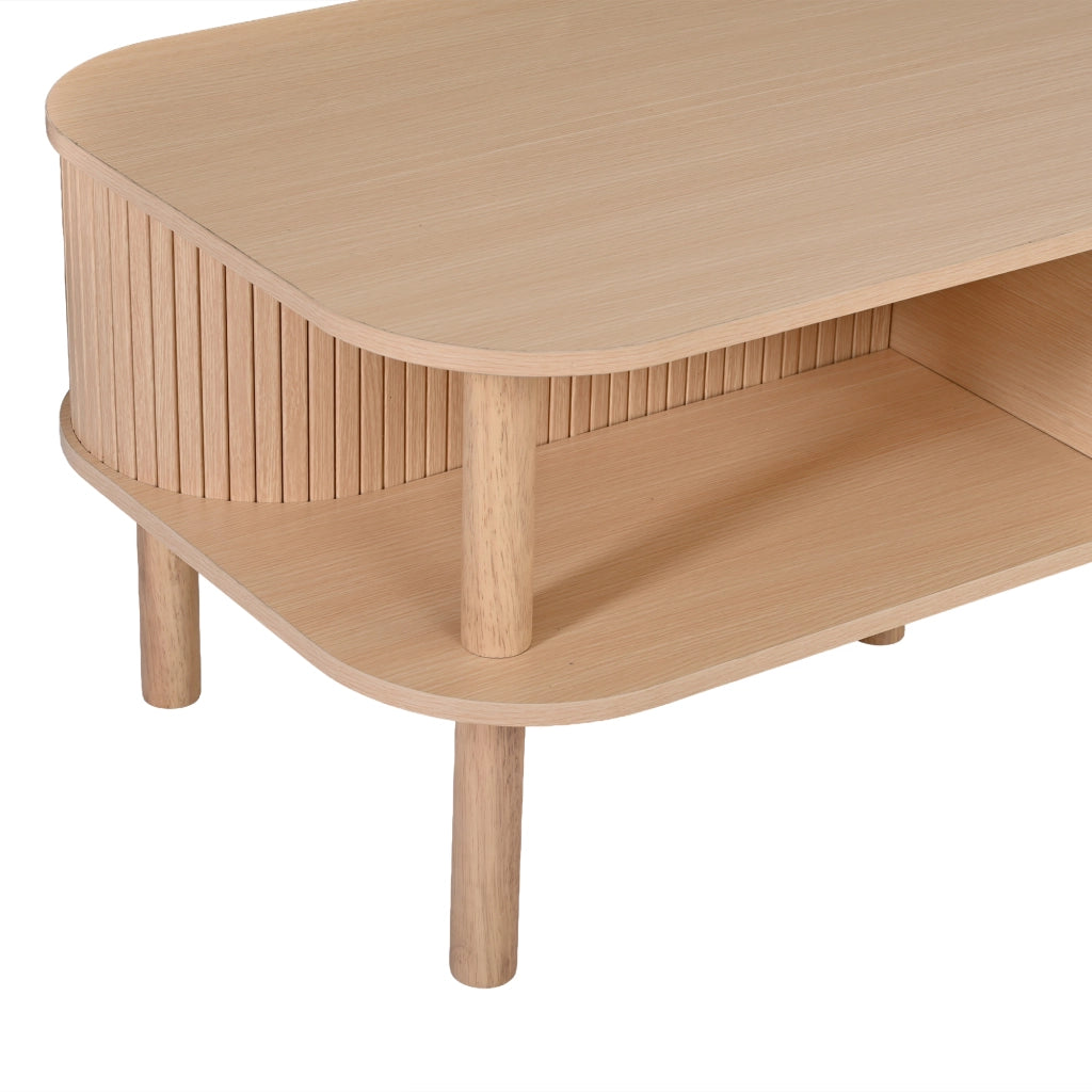 Tavolino da caffè 110×55×45 cm in MDF, design scandinavo con porta scorrevole, vani aperti e portata fino a 60 kg