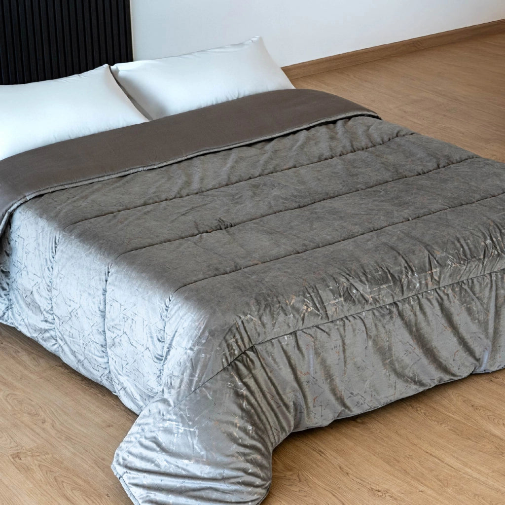 Trapunta Invernale Matrimoniale in Velluto con Stampa Digitale – Piumone Due Piazze Elegante e Morbido 500gr – Piumino Caldo Made in Italy per Inverno Quadrisfalsatigrigio - Matrimoniale