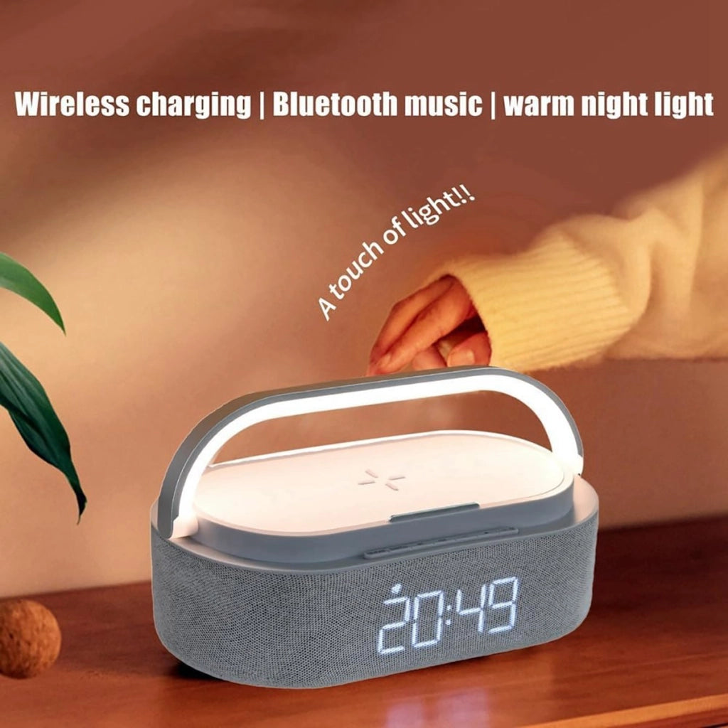SPEAKER LAMPADA DA TAVOLO RICARICA WIRELESS PORTATILE LUCE RGB LED 15W OROLOGIO
