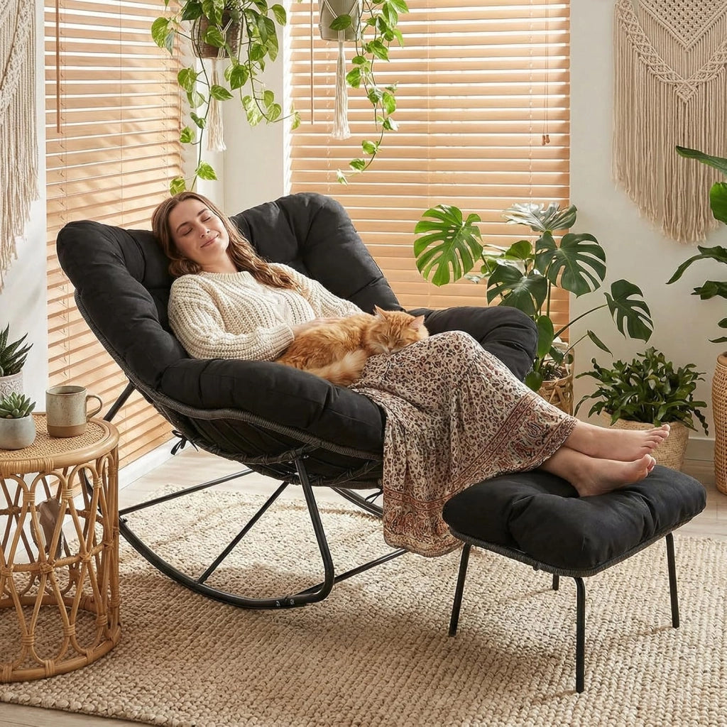 Set di sedie a dondolo con sgabello in rattan, resistente alle intemperie, con spessa imbottitura rimovibile, portata di 150 kg, per giardino, balcone, soggiorno