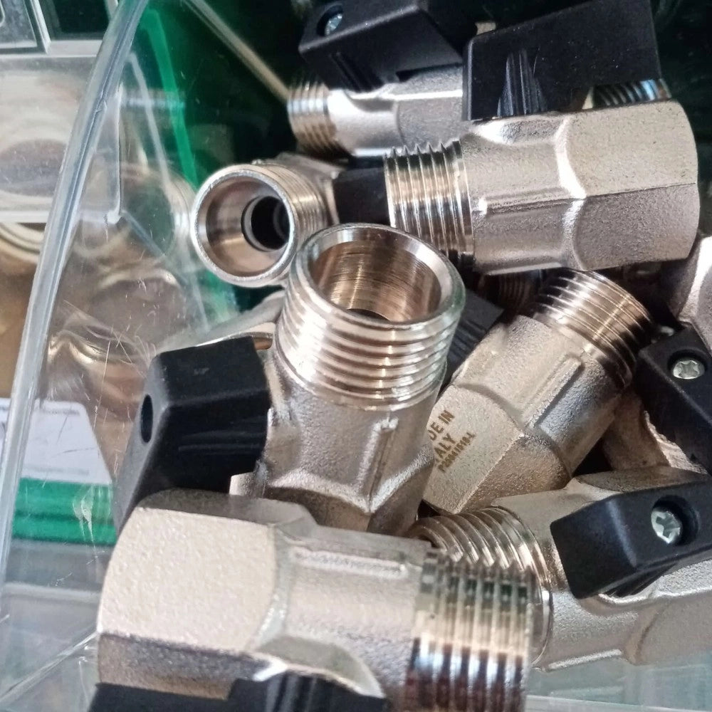 Valvola a sfera saracinesca mini mf da 1/2 leva corta nera