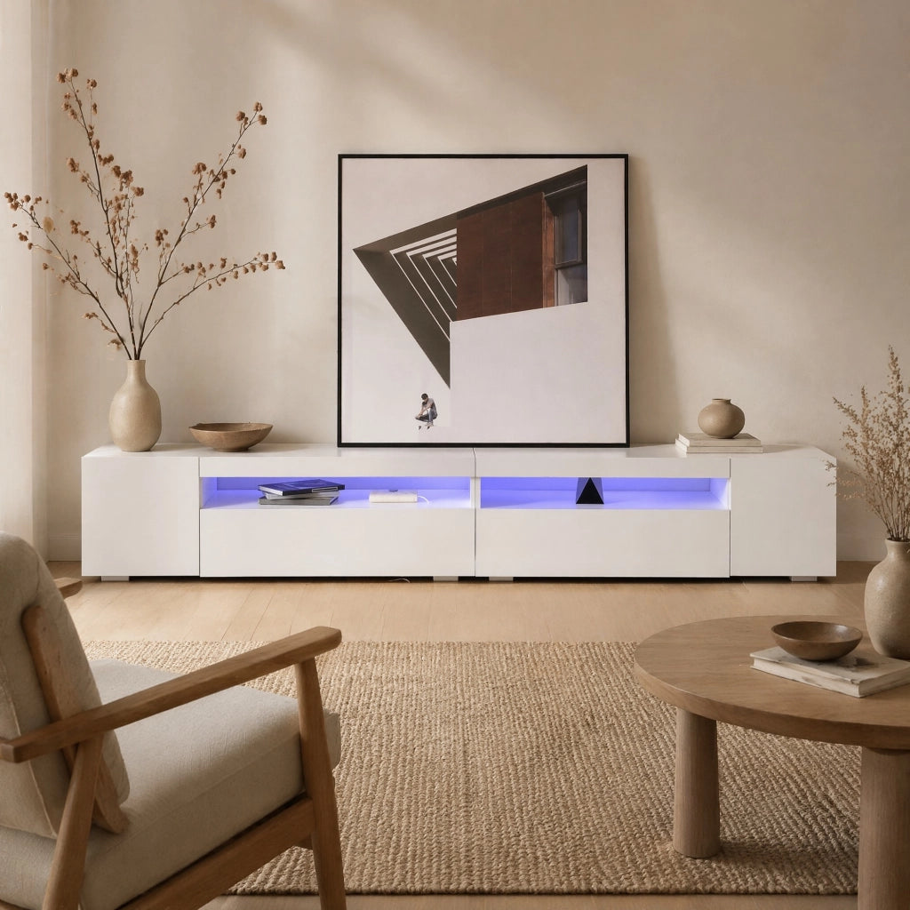 Mobile TV moderno bianco 240 cm con illuminazione LED variabile, struttura in MDF e design simmetrico