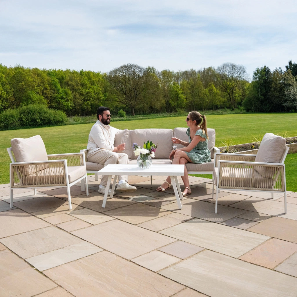 Set Mobili da Giardino 4pz Alluminio Bianco con Cassapanca Rattan Nera 582L