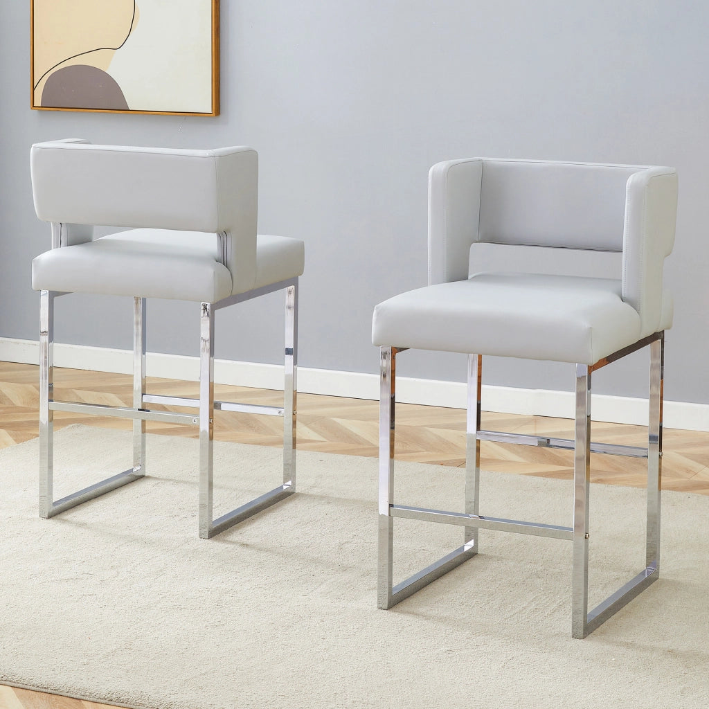 Set di 2 sgabelli da bar nordici grigio chiaro, seduta imbottita quadrata in PU e gambe in metallo argentato