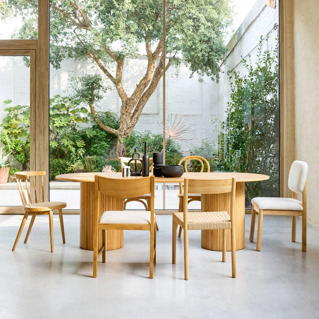 Tavolo da pranzo ovale in legno di hevea e impiallacciatura di rovere