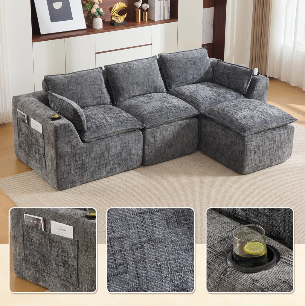 Divano modulare 3 posti in tessuto chenille grigio con pouf, cuscini, portabicchieri e tasche laterali