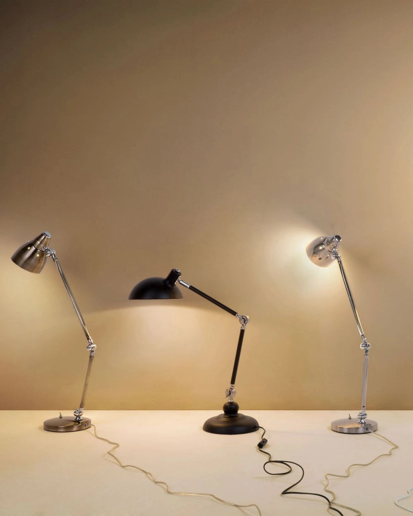 Lampada da scrivania Lampada da tavolo a braccio orientabile in metallo Nero 80H cm