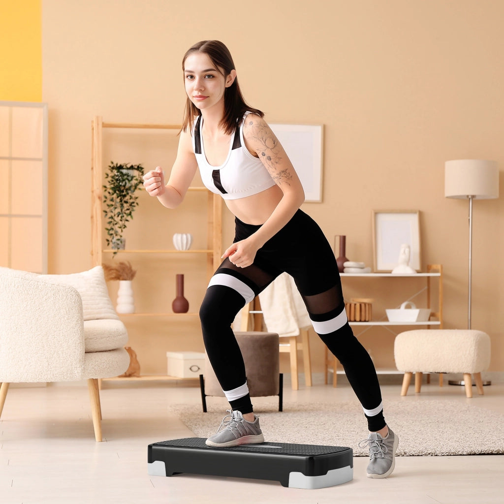 EasyComfort Stepper Fitness Casa, Step Fitness con Altezza Regolabile 10-15 cm, con Strato Antiscivolo, Pedana Step Fitness Casa per Allenamento a Palestra, 68x29cm, Nero e Grigio