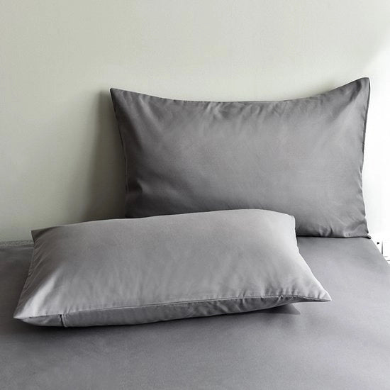 Set di 6 cuscini di microfibra in tessuto matto grigio scuro, colore uniforme, con misure 35 x 50cm.