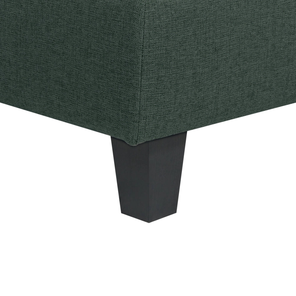 Divano componibile a 5 posti imbottito in tessuto marrone gambe nere lato destro stile moderno