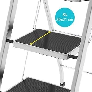 Sgabello in Alluminio a 3 gradini anti-scivolo salvaspazio mod.FACTOTUM COLOMBO