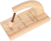 Aiuto alla Decisione Magnetico - Materializzata in Legno di Quercia - Portatile - Selezione Innovativa - Risposta Sì/Nò/Forse - Installazione Facile - Resistente ai Colpi - Assistenza alla Decisione