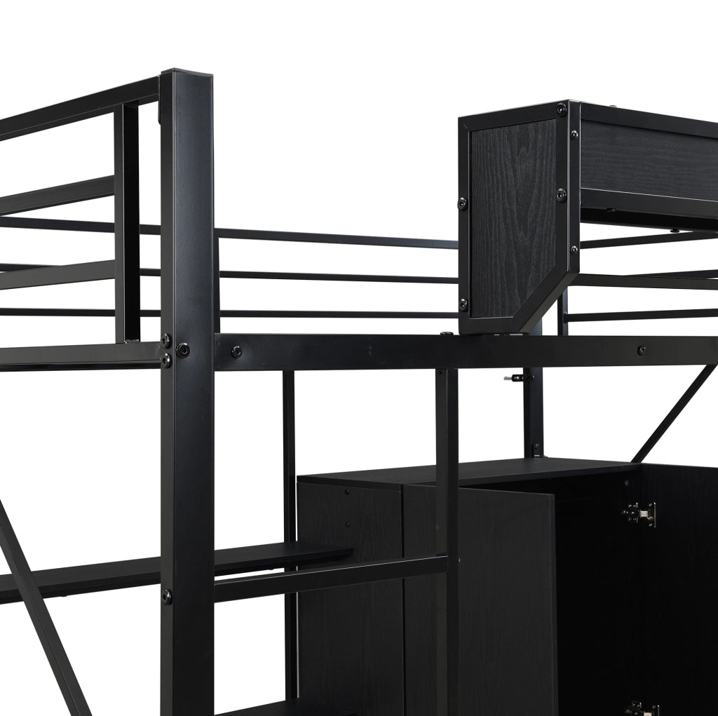 Letto a soppalco con scrivania, armadio integrato e spazio contenitivo
