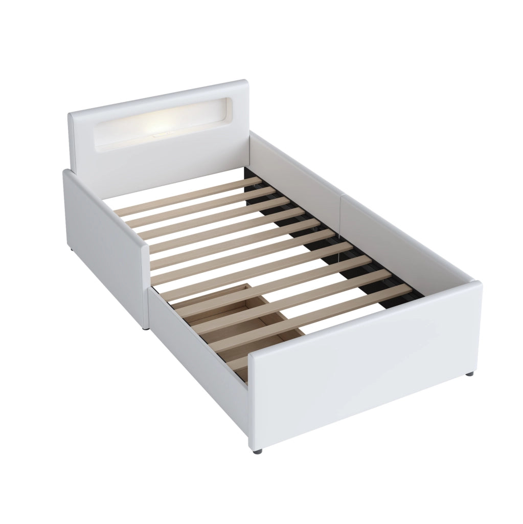 Letto imbottito bambini 90x200 cm bianco similpelle con USB e luce notturna