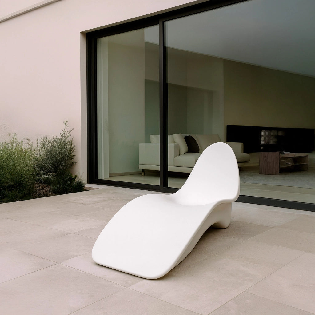 Sined Venere Chaise Longue In Vetroresina Forma Anatomica Perfetta Per Il Massimo Comfort Bianca