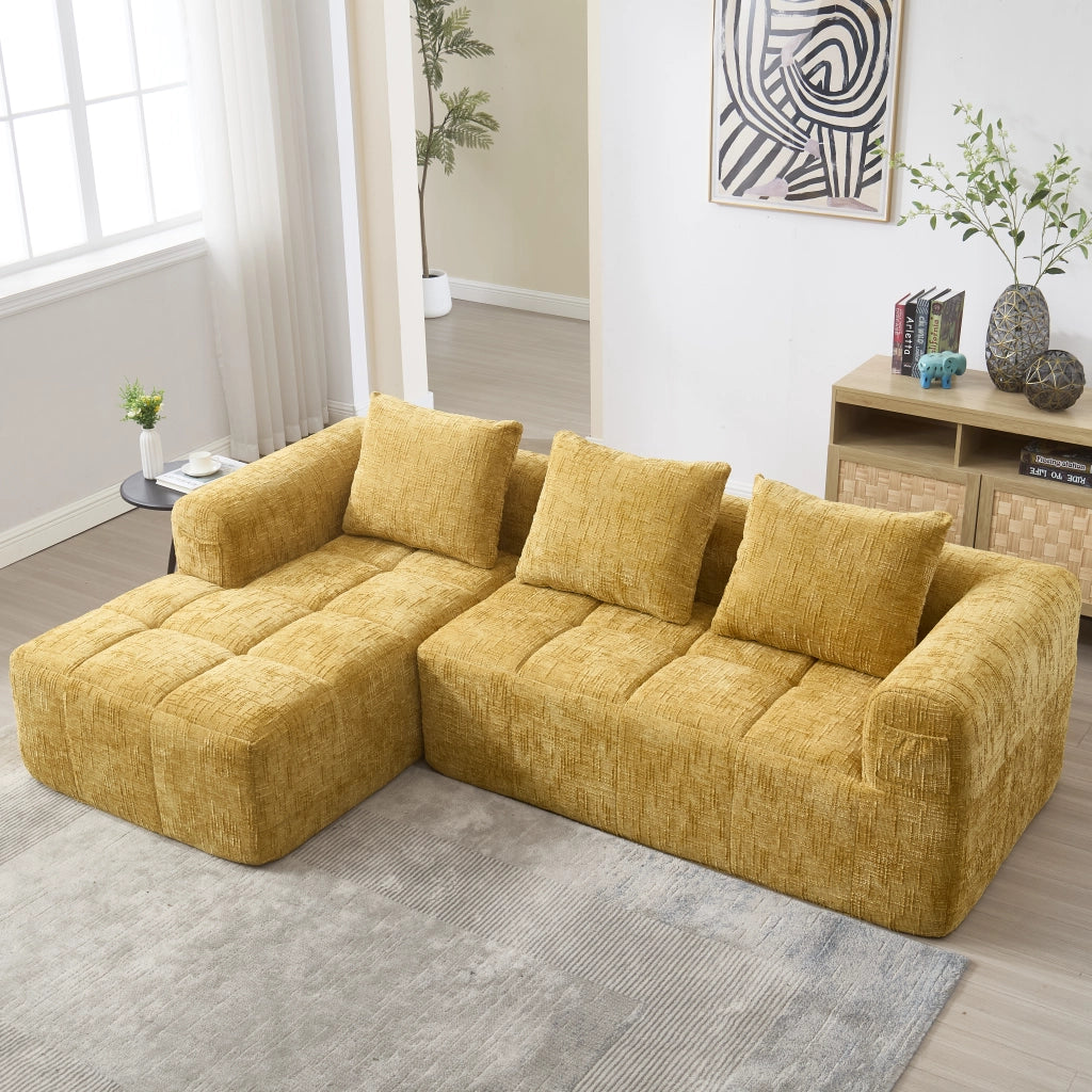 Divano modulare ad angolo 3 Posti con chaise longue Tasche laterali e 3 Cuscini in Ciniglia Giallo 250 × 158 × 60 cm
