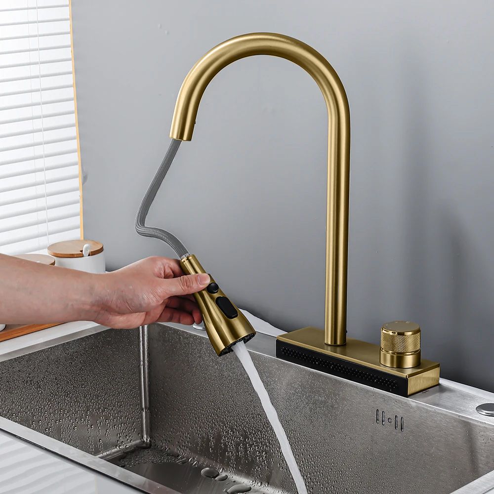 Rubinetto Da Cucina Rea Conor Brush Gold