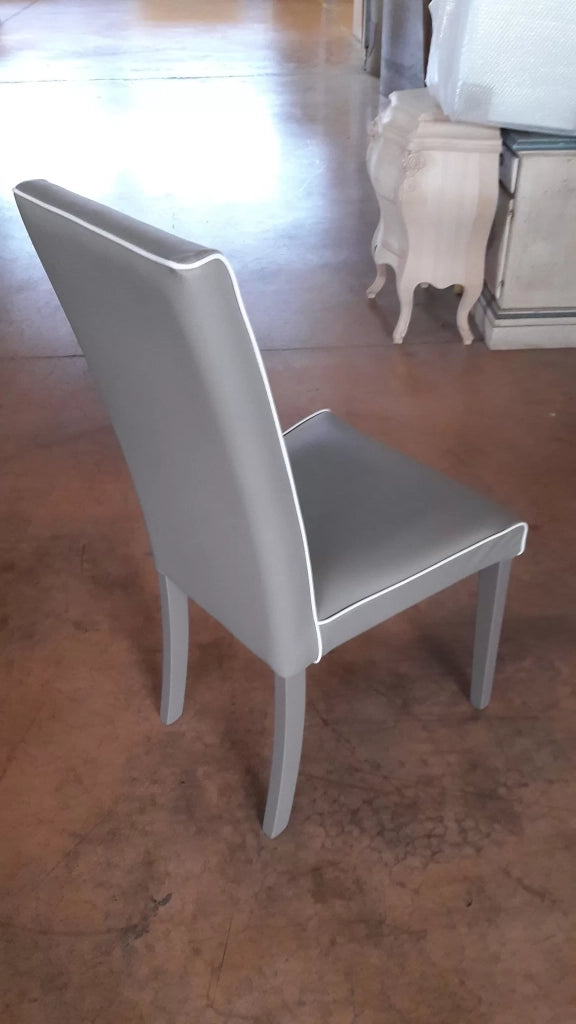 Set 2 sedie imbottite tortora ecopelle filo bianco (6041) - Mobili 2G