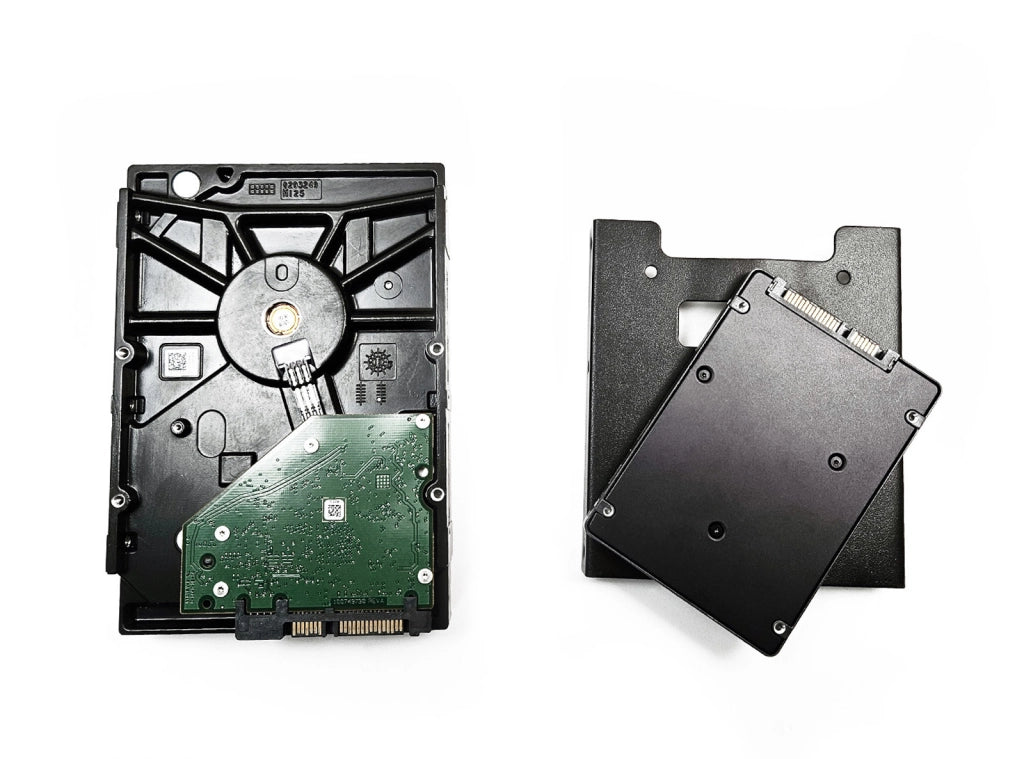 SSD Adattatore supporto in metallo HDD interno PC Computer da 2,5" A 3,5" - Universale completo di viti
