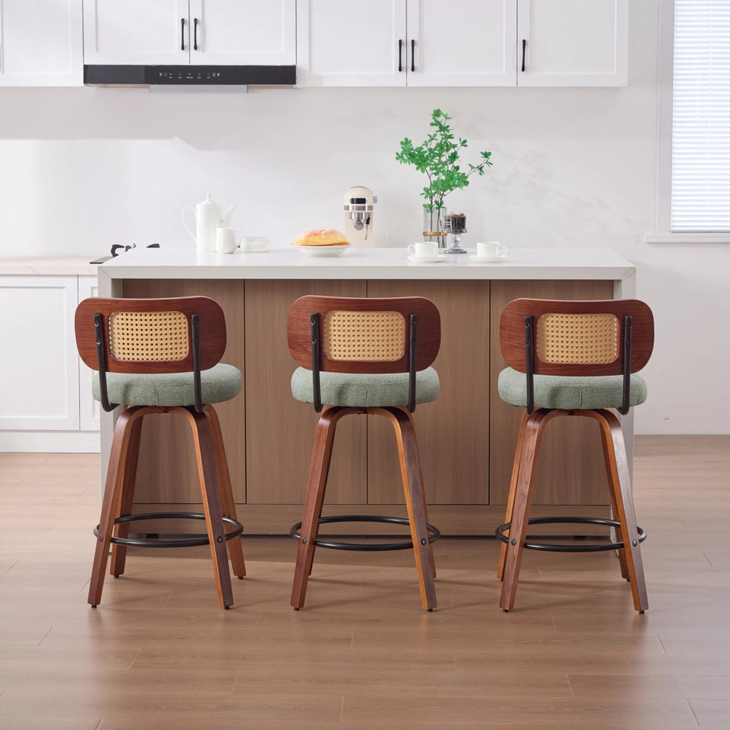 Sgabello da bar girevole set di 3 con schienale in rattan PE e seduta in lino con poggiapiedi metallo verde oliva