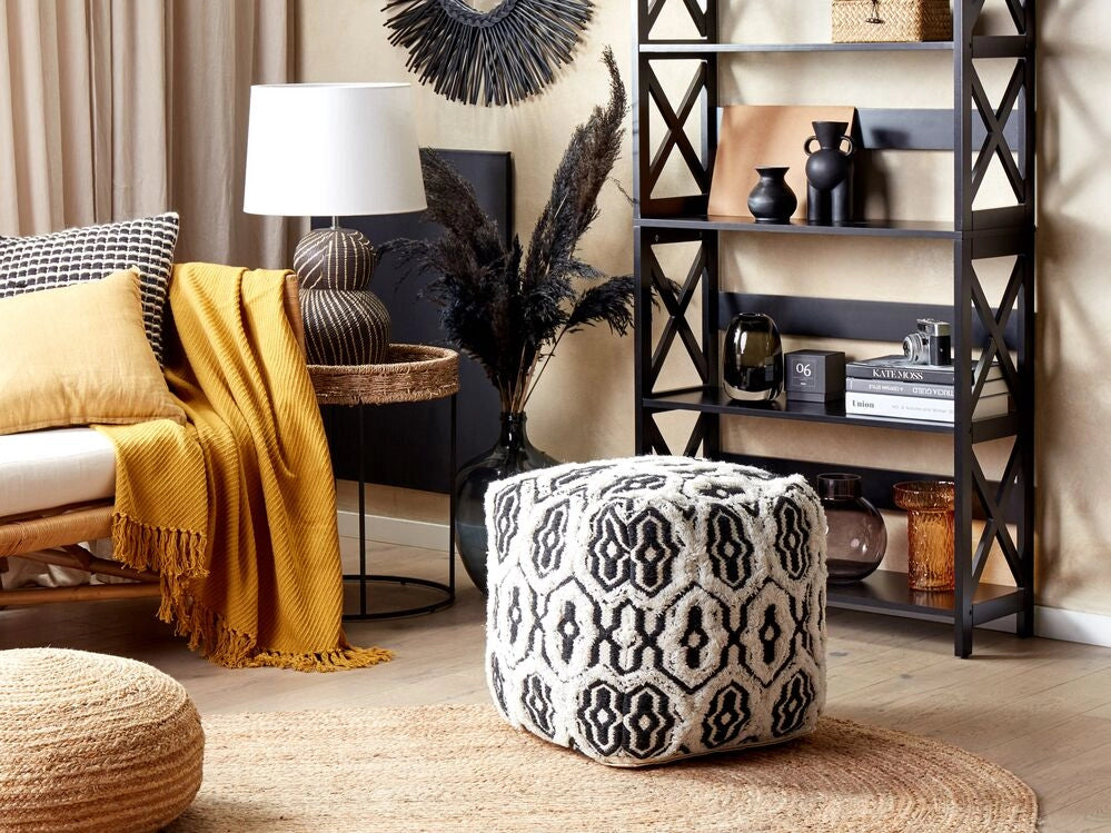 Pouf di colore Bianco e Nero Lana Cotone 45 x 45 cm Forma Quadrata in stile Boho