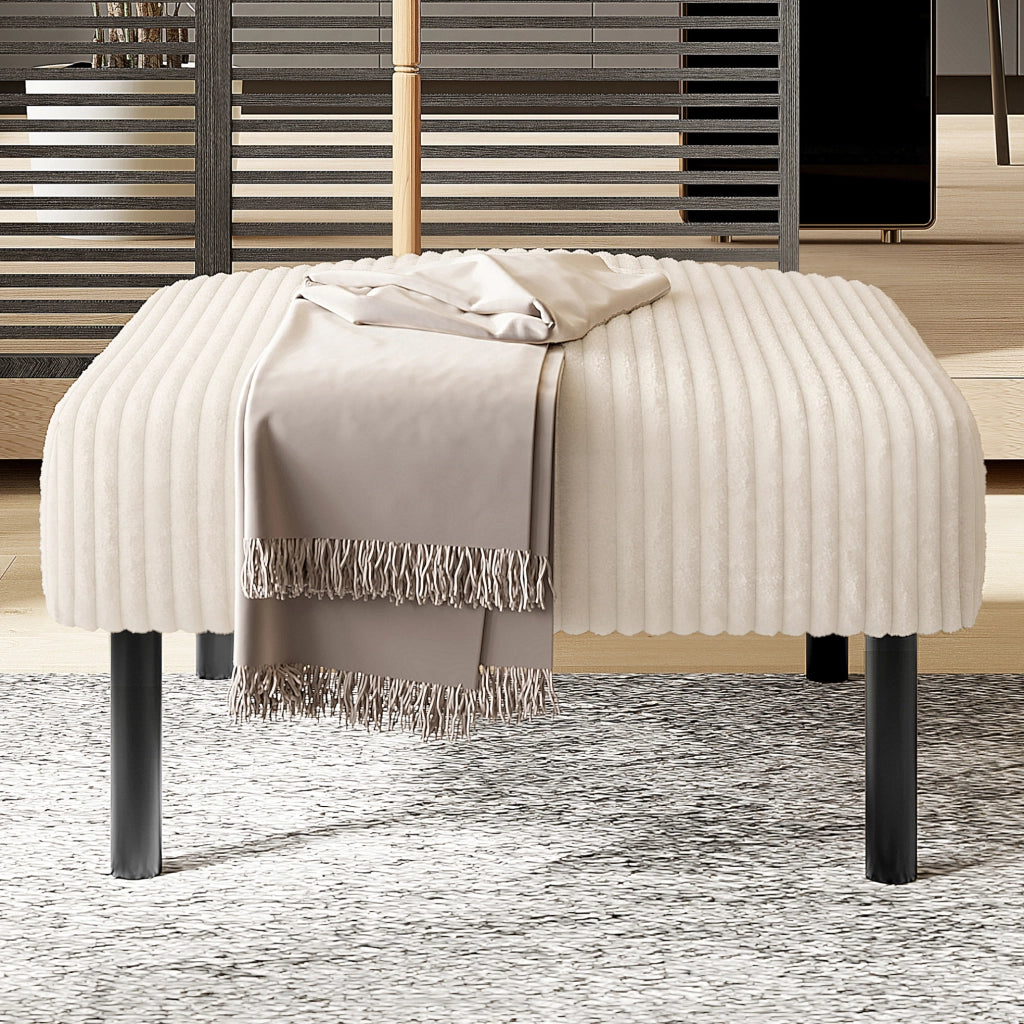 Pouf beige in velluto a coste con struttura in metallo