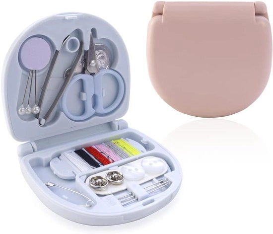 Kit di cucito per viaggi minimale - set di pronto soccorso per DIY portatile - contenitore in plastica - adatto per principianti - set di riparazioni di emergenza con filo, forbici e ago