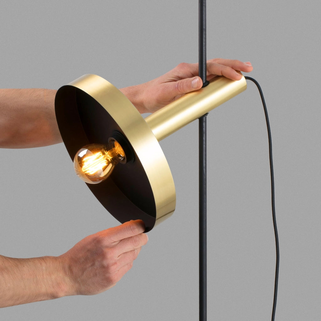 WHIZZ, Lampada da Terra con Peso, Faro Barcelona Colore: Oro