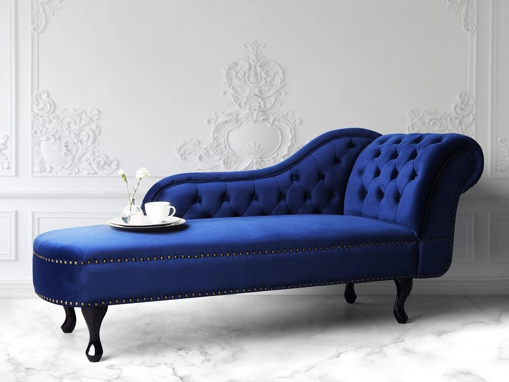 Chaise longue di colore blu versione destra in Velluto abbottonato testa chiodata Stile Chesterfield