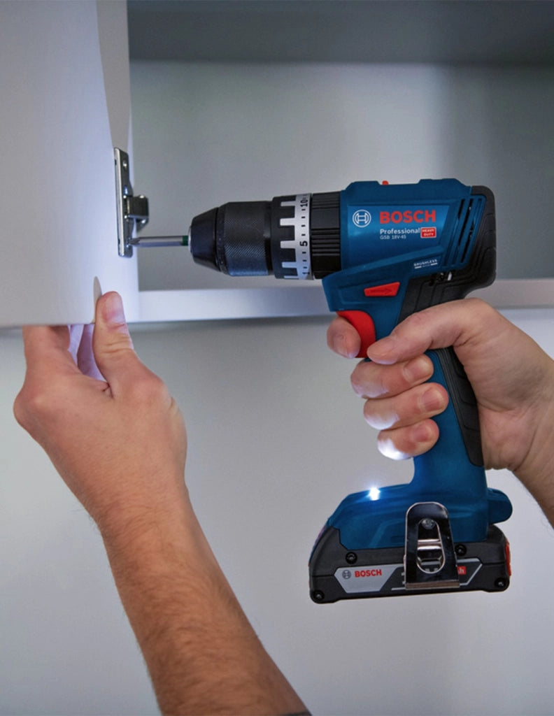 BOSCH Kit 0615990N31 (GSB 18V-45 + GDX 18V-200 + GWS 18V-7 + 2 x 5,0 Ah + GAL18V-40 + Borsa)