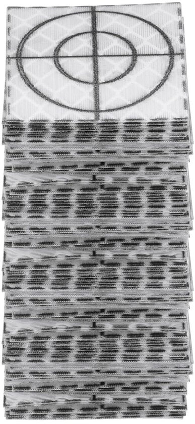 Tape riflettente 80 pezzi 30 x 30 mm autofissante per interruttori totali bianco.
