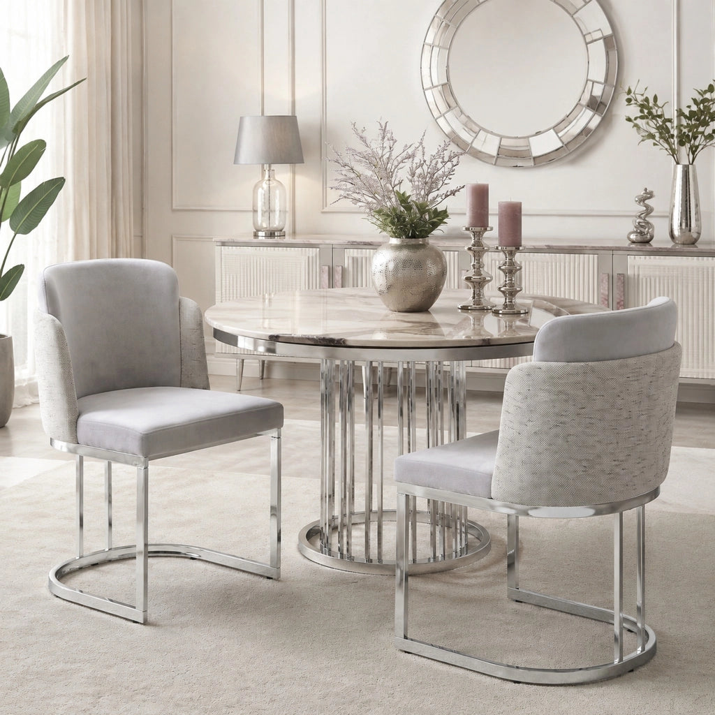 Set di 2 sedie da pranzo 61.49x59x54 cm con doppio schienale; gambe in metallo; chenille grigio argento