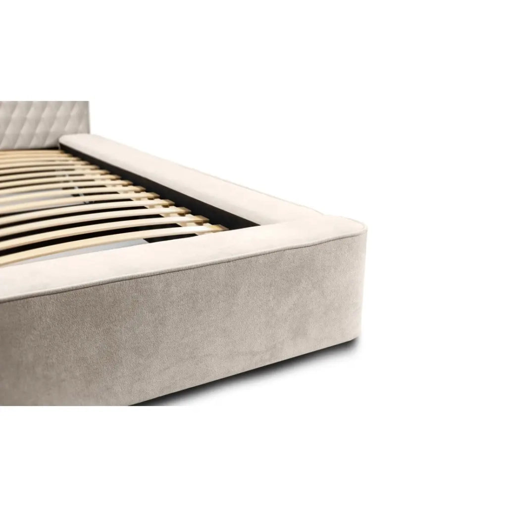 Lit coffre VERNON – Tessuto ciniglia bouclé Sabbia rosata – 140x200 cm – Rete sollevabile – Design di alta gamma