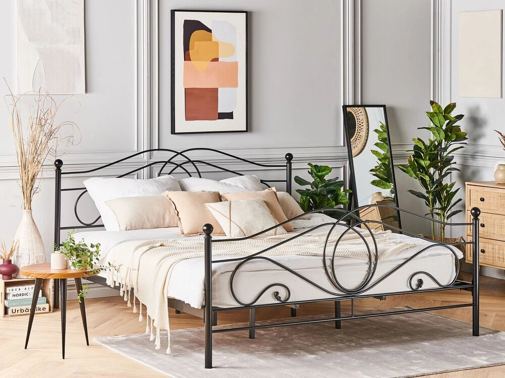 Letto in metallo Nero 180 x 200 cm con testiera a doghe e pediera retrò vintage