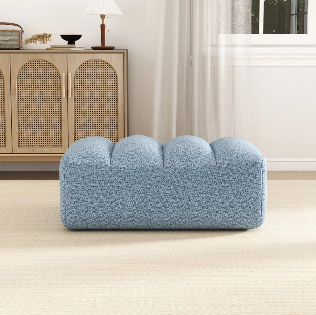 Divano modulare con ottomana in pile granulato blu