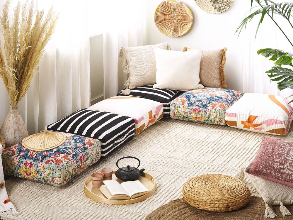 Pouf multicolore ⌀ 50 cm dalla forma quadrata con motivo astratto cuscino da pavimento salotto