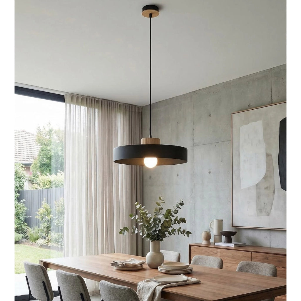 Lampada a sospensione KIVI in acciaio nero e legno