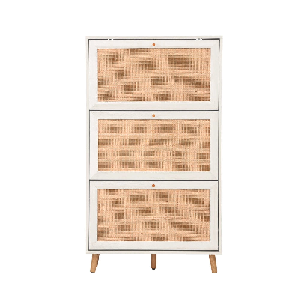 Scarpiera con decoro in canna, 3 ante, bianco sporco